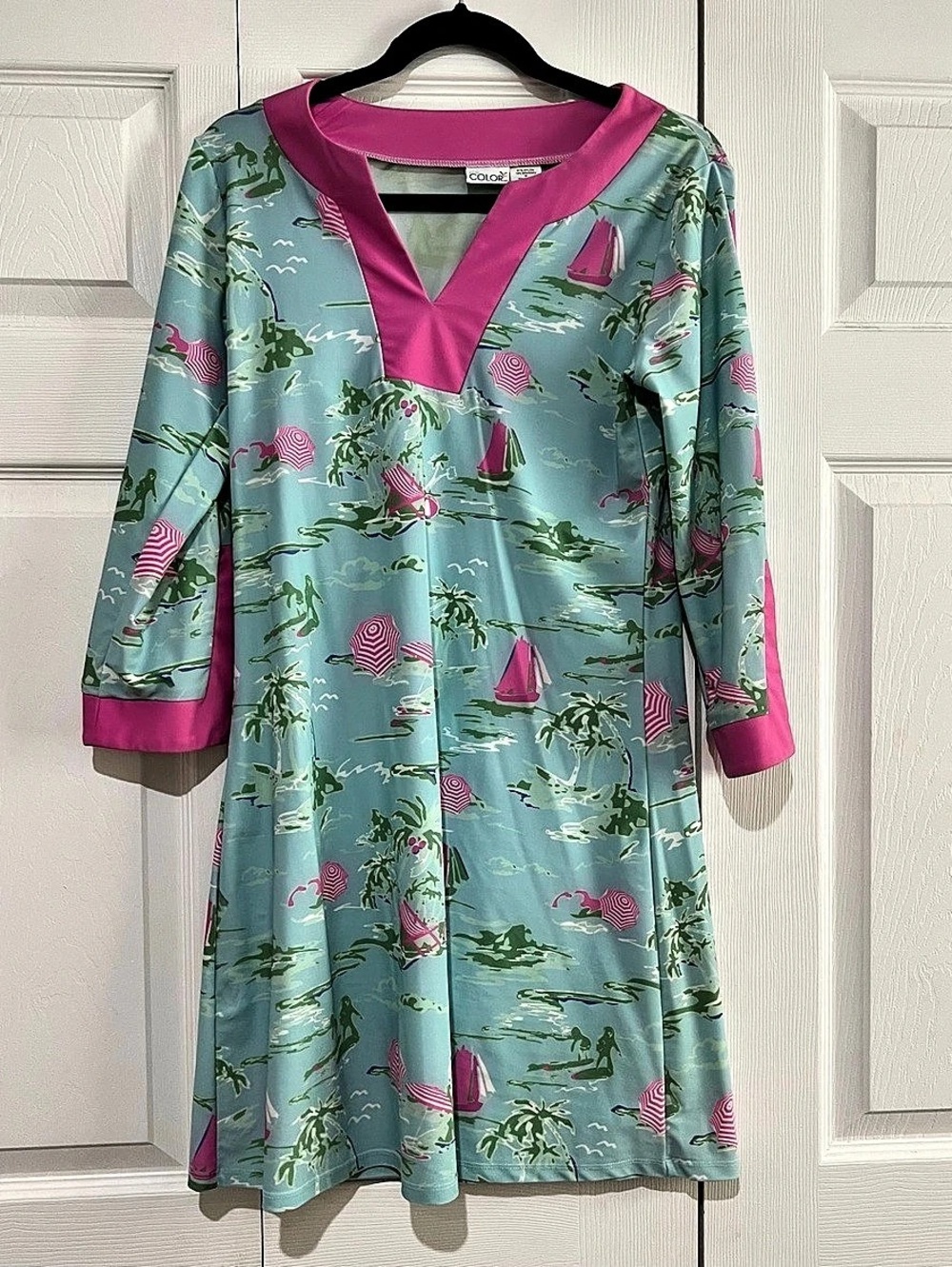 🩵🩷 Color Wear Printed Mini Dress in Blue & Pink Tropical Beach Medium Like New